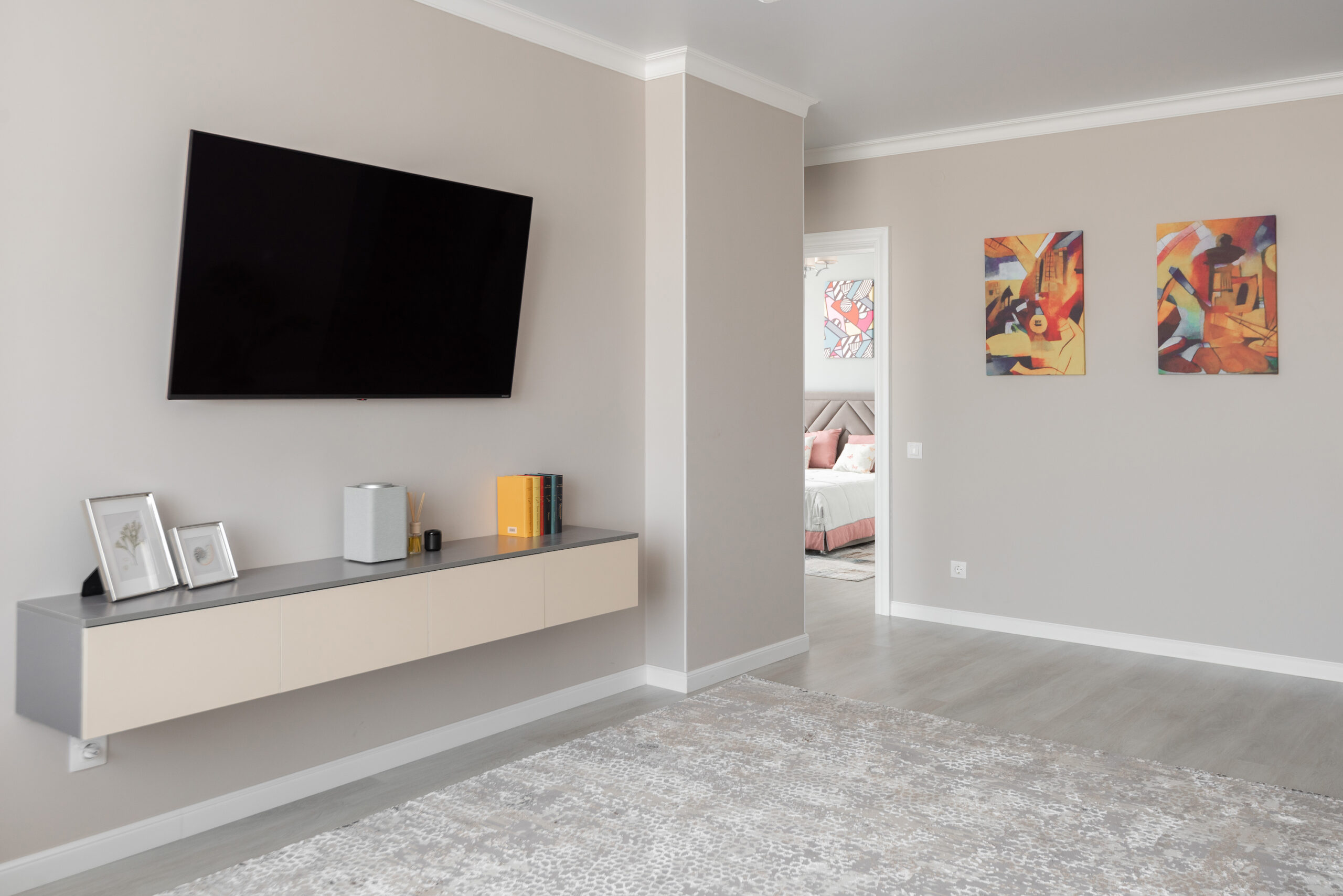 salon vu sur la chambre