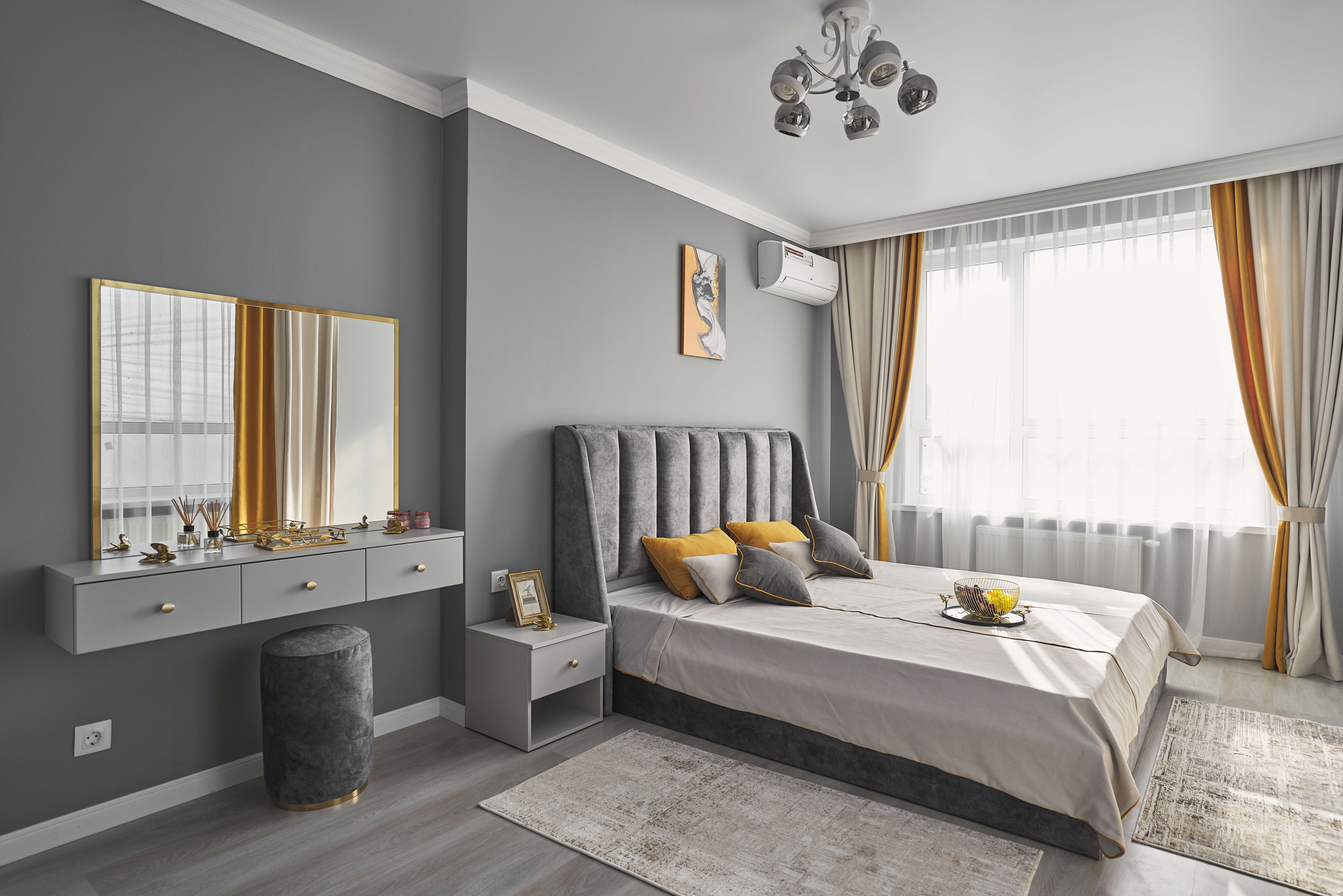 chambre moutarde et gris